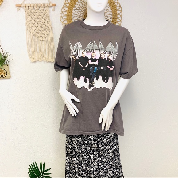Vintage | Def Leppard Euphoria Tour Band T-shirt - Picture 3 of 12